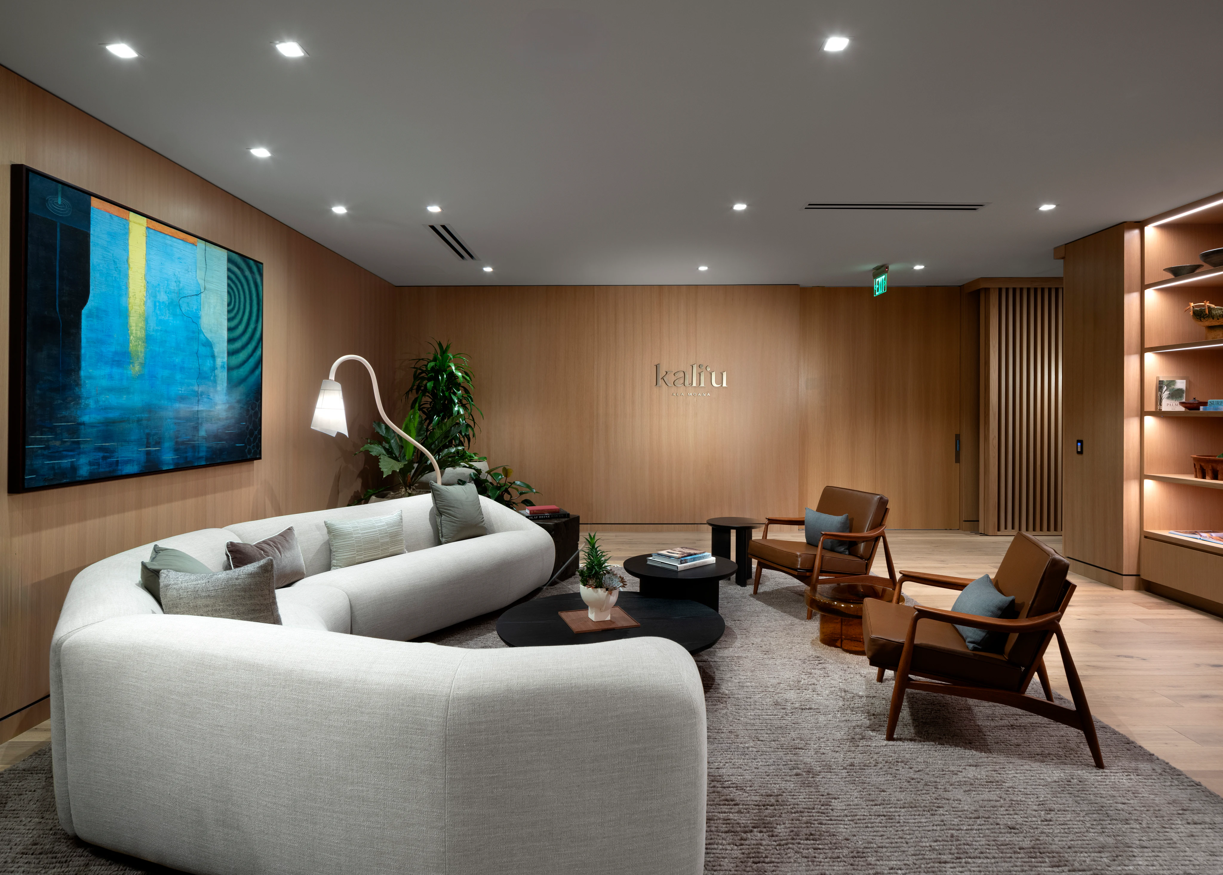 Kali‘u Ala Moana showroom